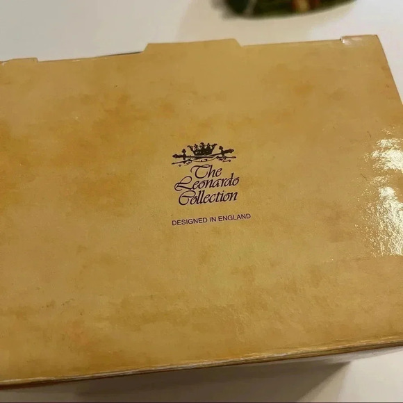 Leonardo Cottages Elm Cottage 2006 In Box - Picture 2 of 12